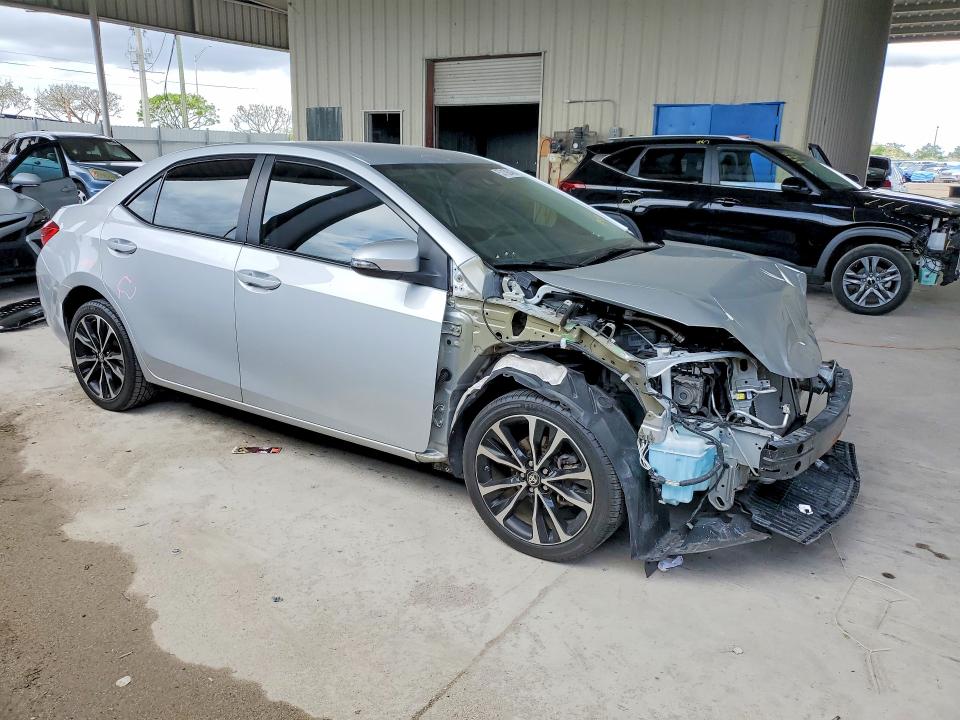 52192426 :رقم المزاد ، 2T1BURHE5KC221944 vin ، 2019 Toyota Corolla مزاد بيع