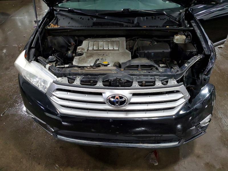 54461976 :رقم المزاد ، 5TDBK3EH5BS062528 vin ، 2011 Toyota Highlander مزاد بيع