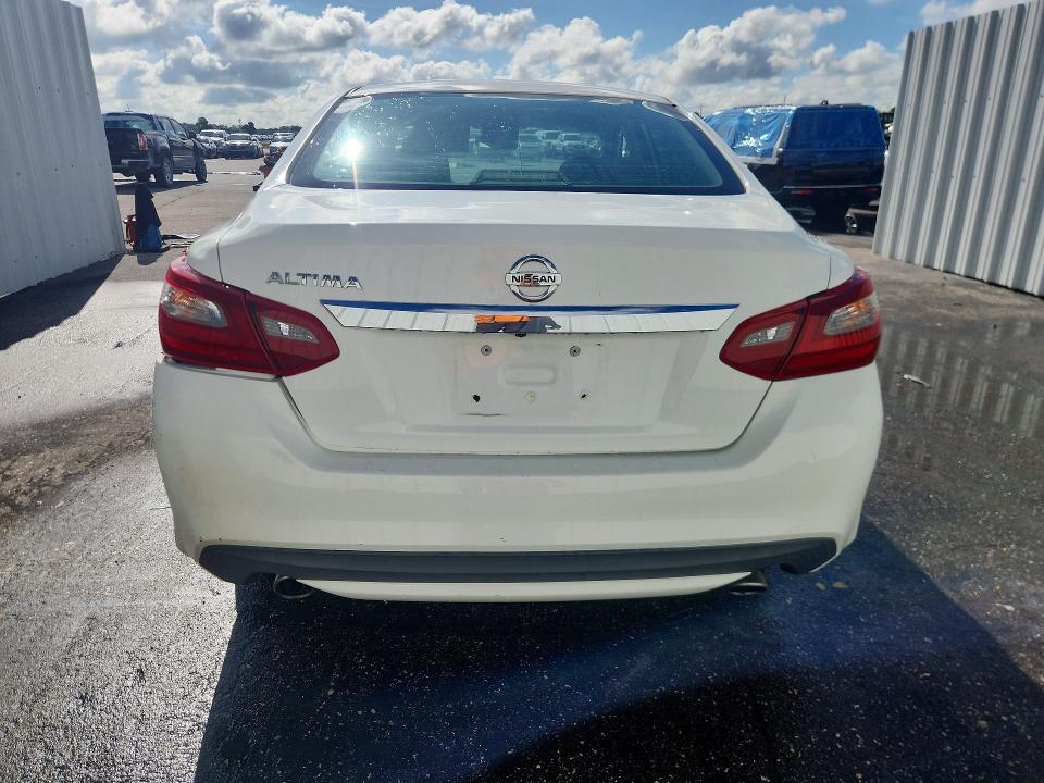 2018 Nissan Altima მანქანა იყიდება აუქციონზე, vin: 1N4AL3AP5JC296860, აუქციონის ნომერი: 55031816