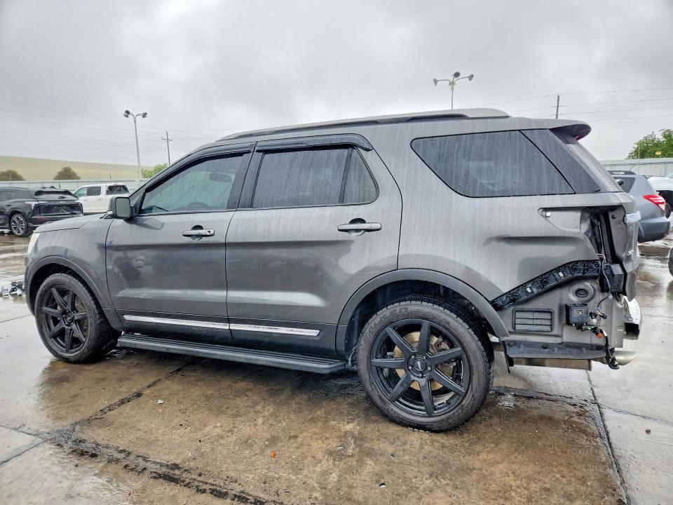 53987526 :رقم المزاد ، 1FM5K8D85HGE13092 vin ، 2017 Ford Explorer مزاد بيع