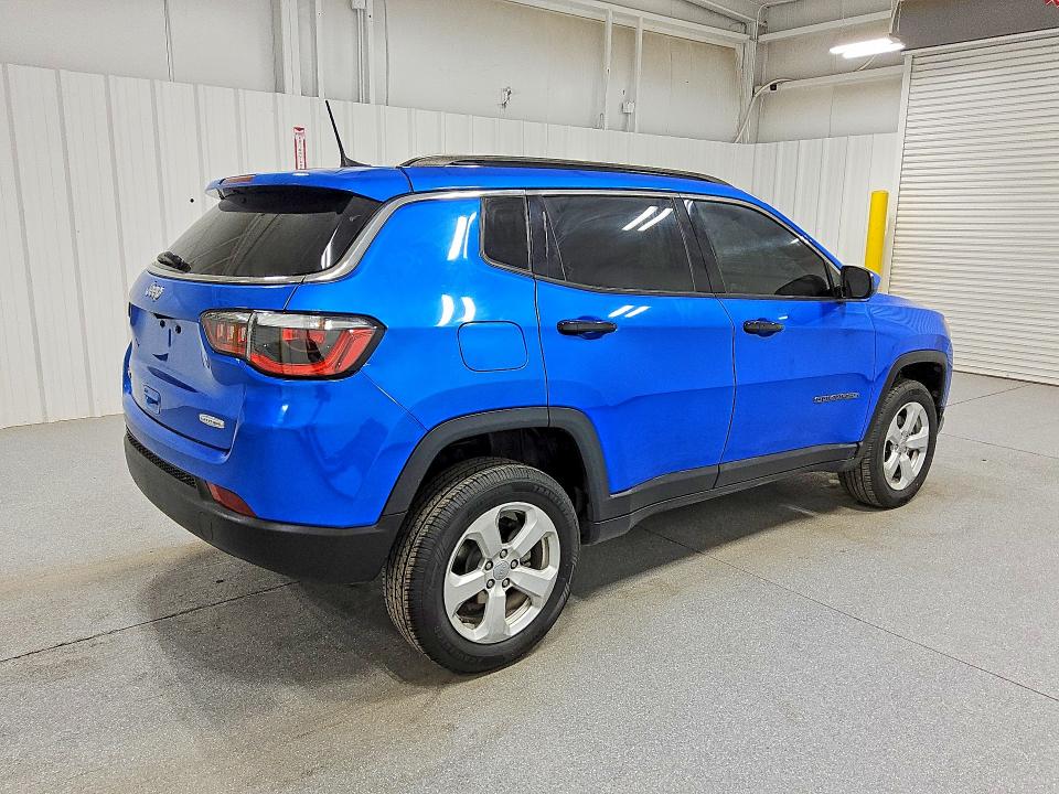 2020 Jeep Compass მანქანა იყიდება აუქციონზე, vin: 3C4NJDBB1LT117411, აუქციონის ნომერი: 51870616