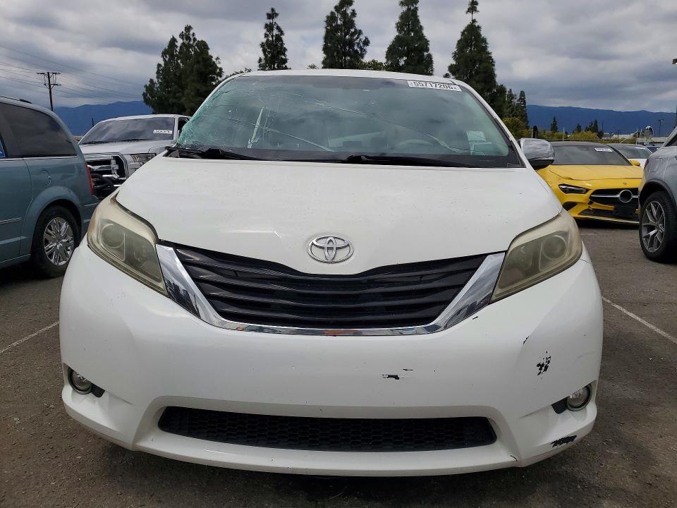Продаж на аукціоні авто 2013 Toyota Sienna, vin: 5TDKK3DC7DS368414, номер лоту: 55717206