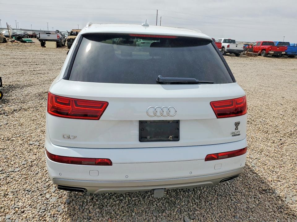 2017 Audi Q7 მანქანა იყიდება აუქციონზე, vin: WA1LAAF79HD023716, აუქციონის ნომერი: 46777766