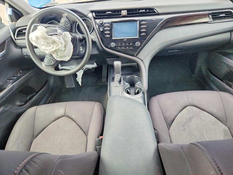 53142776 :رقم المزاد ، 4T1C11AK2LU324298 vin ، 2020 Toyota Camry مزاد بيع