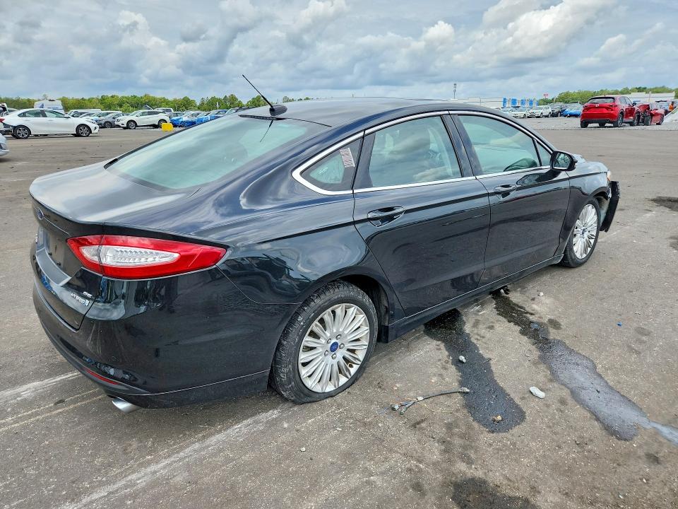 Продажа на аукционе авто 2015 Ford Fusion, vin: 3FA6P0LU1FR310838, номер лота: 55248826