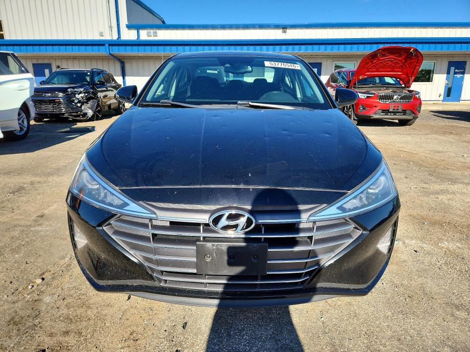 53776546 :رقم المزاد ، 5NPD84LF5KH430551 vin ، 2019 Hyundai Elantra مزاد بيع