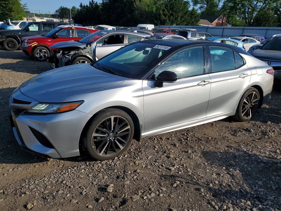 Auction sale of the 2018 Toyota Camry, vin: 4T1B61HK6JU120409, lot number: 54213166