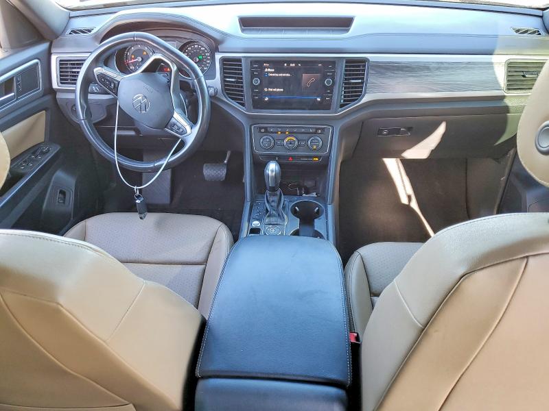 54516936 :رقم المزاد ، 1V26E2CA4LC220660 vin ، 2020 Volkswagen Atlas Cross Sport مزاد بيع