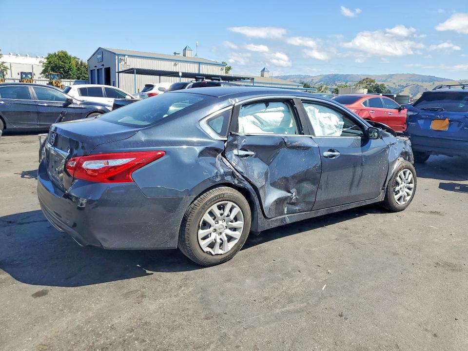 52501136 :رقم المزاد ، 1N4AL3AP6HC497161 vin ، 2017 Nissan Altima مزاد بيع