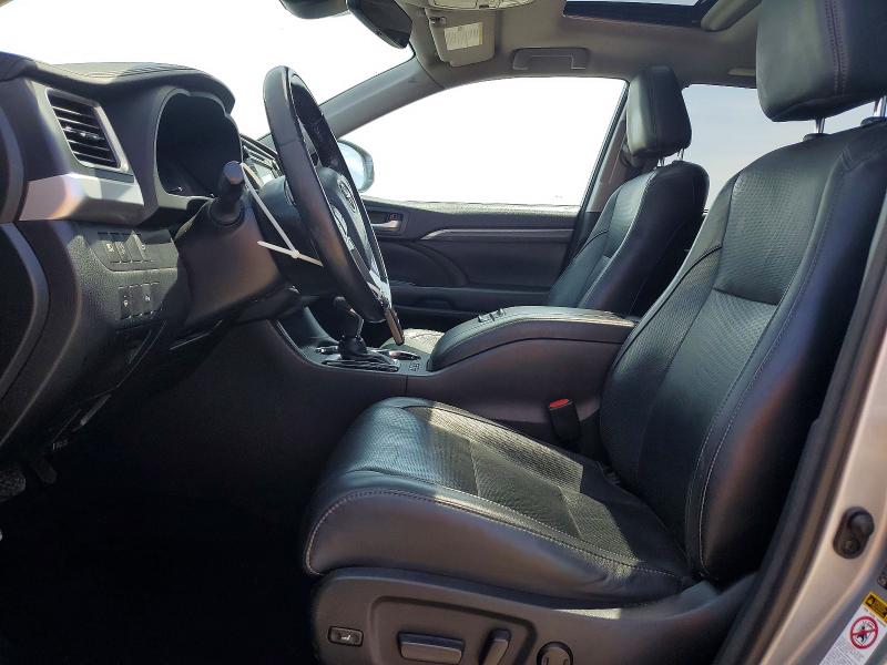 53447496 :رقم المزاد ، 5TDDZRFH6HS410691 vin ، 2017 Toyota Highlander مزاد بيع