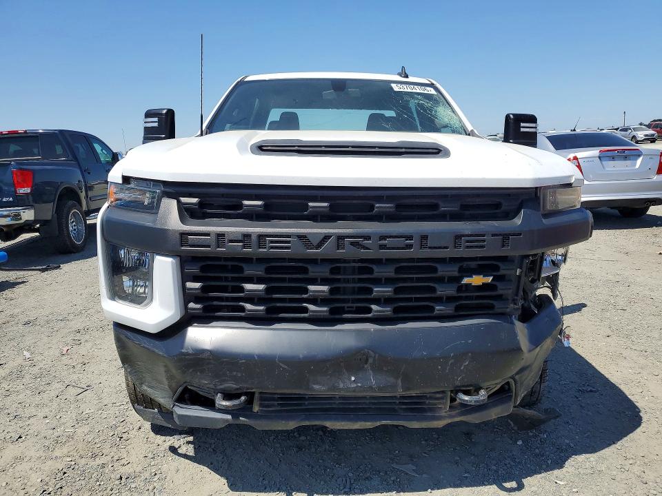 53704106 :رقم المزاد ، 1GC1YLE74NF184741 vin ، 2022 Chevrolet Silverado مزاد بيع