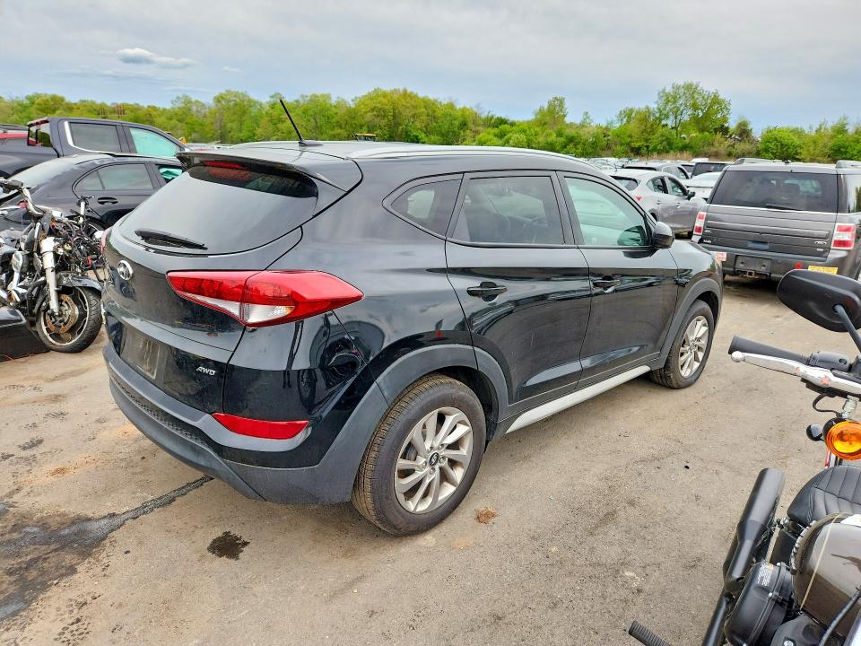 53042146 :رقم المزاد ، KM8J3CA40HU545582 vin ، 2017 Hyundai Tucson مزاد بيع