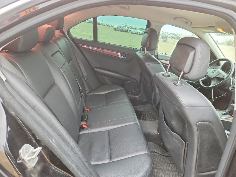53637086 :رقم المزاد ، WDDGF8FB7AF417382 vin ، 2010 Mercedes-benz C مزاد بيع