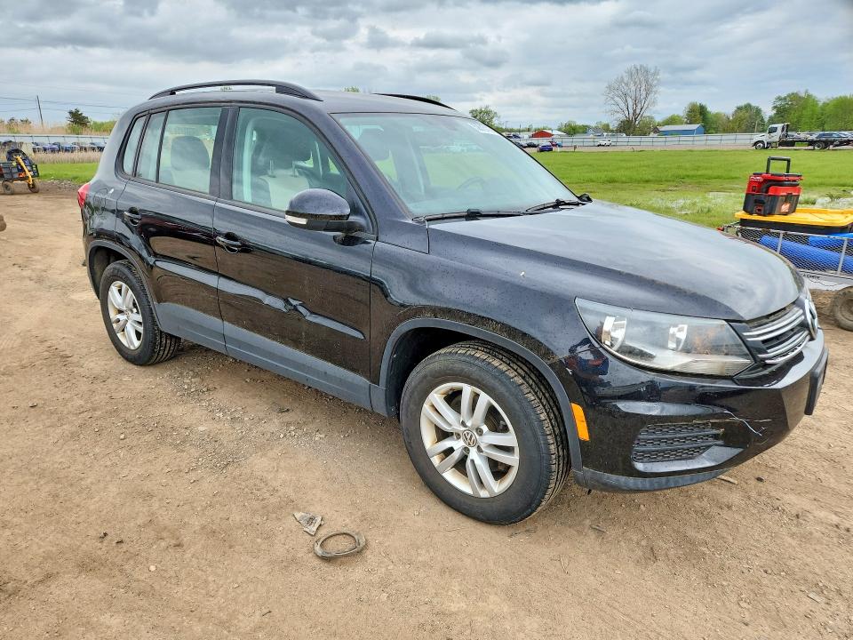 52613116 :رقم المزاد ، WVGAV7AX2GW582759 vin ، 2016 Volkswagen Tiguan مزاد بيع