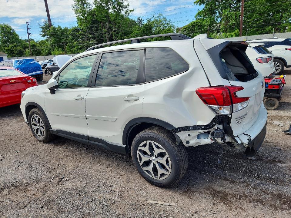 54962976 :رقم المزاد ، JF2SKAJC2MH592222 vin ، 2021 Subaru Forester مزاد بيع
