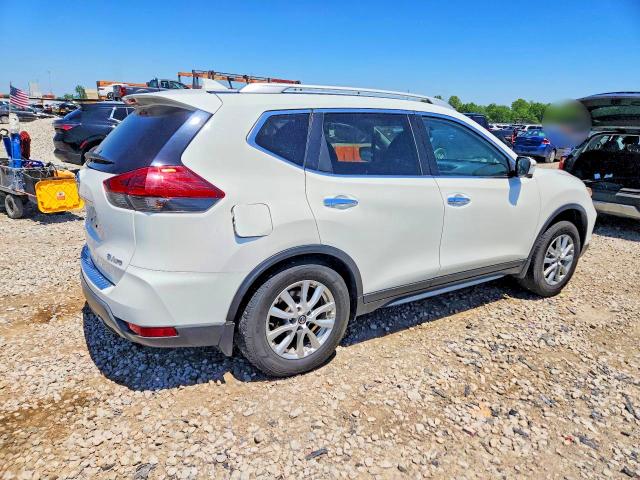 2017 Nissan Rogue მანქანა იყიდება აუქციონზე, vin: KNMAT2MV5HP569300, აუქციონის ნომერი: 53702976