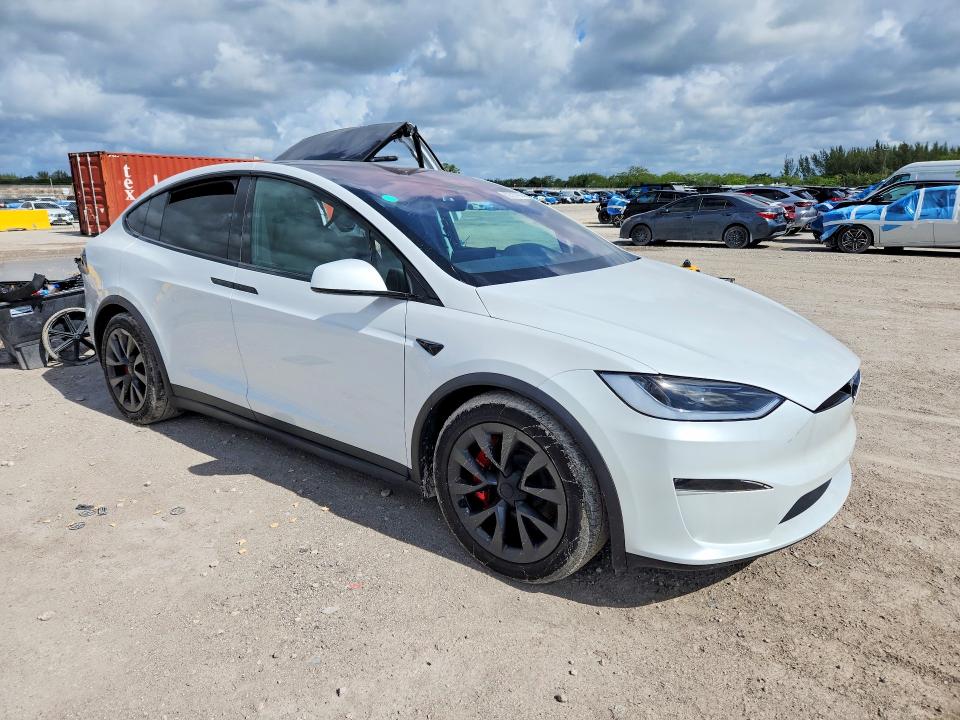 Продаж на аукціоні авто 2024 Tesla Model X, vin: 7SAXCBE60RF439361, номер лоту: 52810436