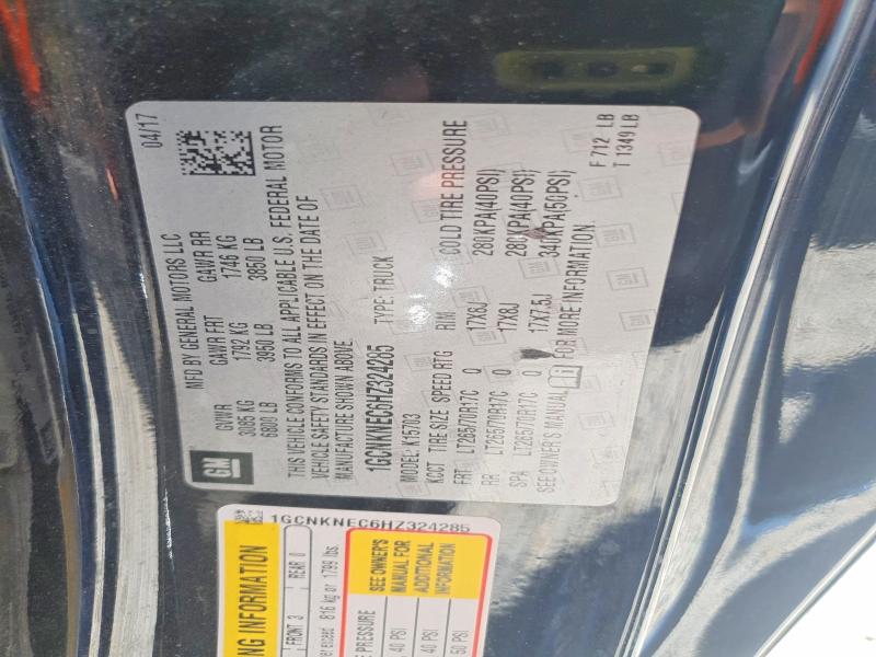 52700596 :رقم المزاد ، 1GCNKNEC6HZ324285 vin ، 2017 Chevrolet 1500 Silve مزاد بيع