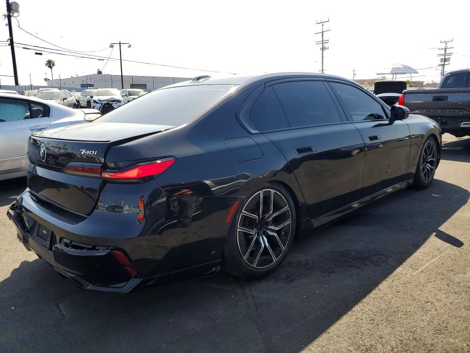 53663476 :رقم المزاد ، WBA23EH05PCN46574 vin ، 2023 Bmw 740 مزاد بيع