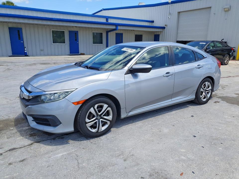 51993796 :رقم المزاد ، 19XFC2F58GE028419 vin ، 2016 Honda Civic مزاد بيع