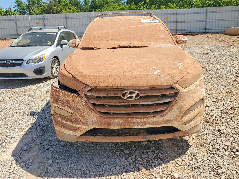 52918406 :رقم المزاد ، KM8J33A4XJU639085 vin ، 2018 Hyundai Tucson مزاد بيع