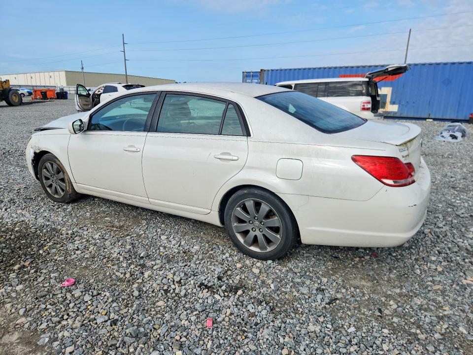 52917326 :رقم المزاد ، 4T1BK36B45U032524 vin ، 2005 Toyota Avalon مزاد بيع
