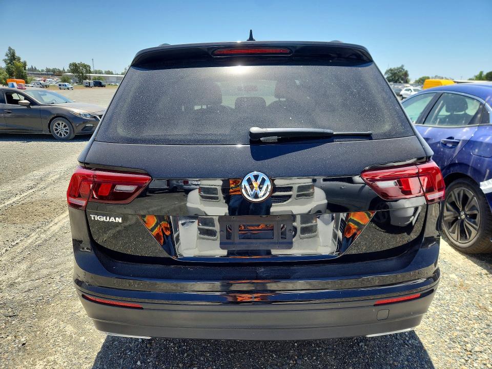 Продажа на аукционе авто 2021 Volkswagen Tiguan, vin: 3VV1B7AX5MM042820, номер лота: 53162326