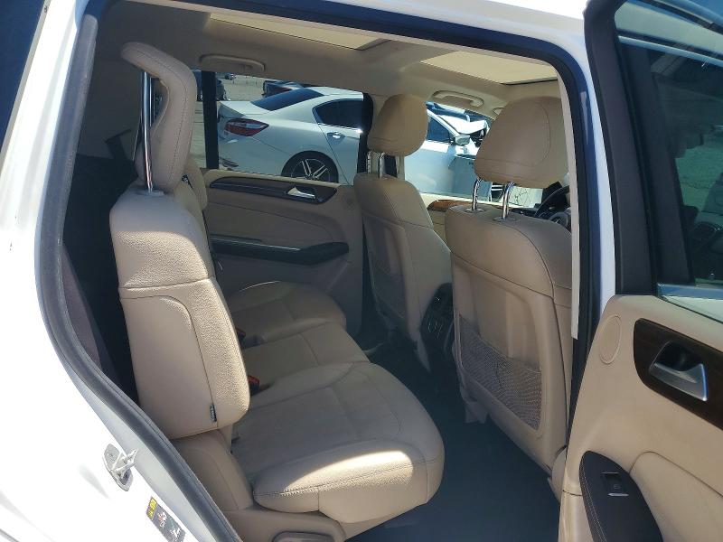 53174596 :رقم المزاد ، 4JGDF6EE6HA848456 vin ، 2017 Mercedes-benz Gls مزاد بيع