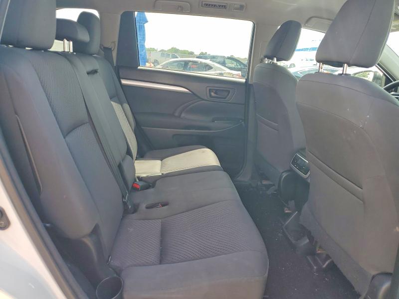 2018 Toyota Highlander მანქანა იყიდება აუქციონზე, vin: 5TDZARFH2JS033604, აუქციონის ნომერი: 53843246