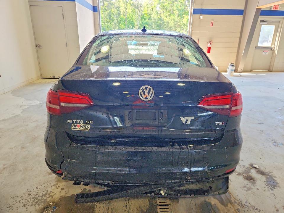 Продажа на аукционе авто 2017 Volkswagen Jetta, vin: 3VWDB7AJ0HM325104, номер лота: 55070936