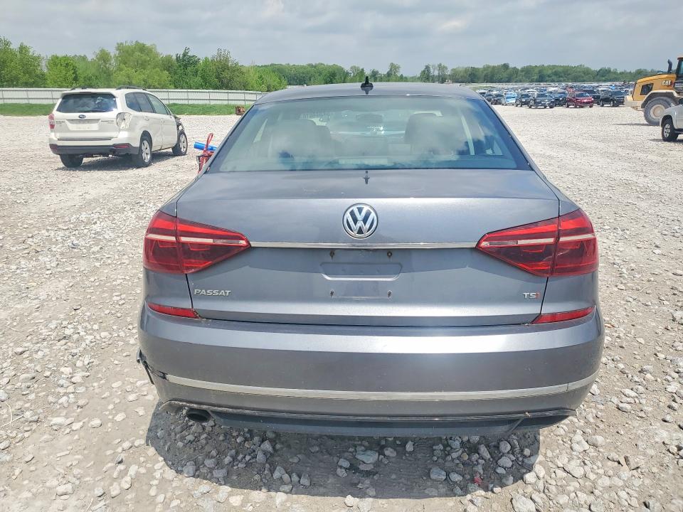 54304616 :رقم المزاد ، 1VWDT7A38HC056088 vin ، 2017 Volkswagen Passat مزاد بيع