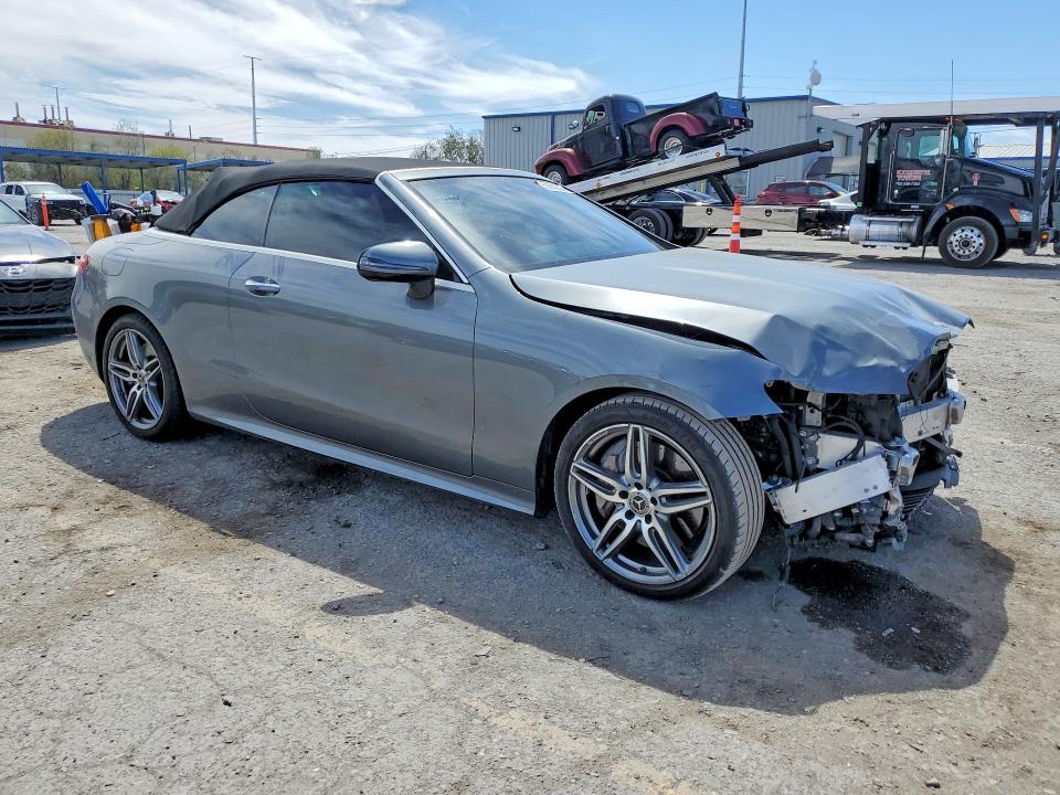 52000536 :رقم المزاد ، WDD1K6HB1LF126821 vin ، 2020 Mercedes-benz E مزاد بيع
