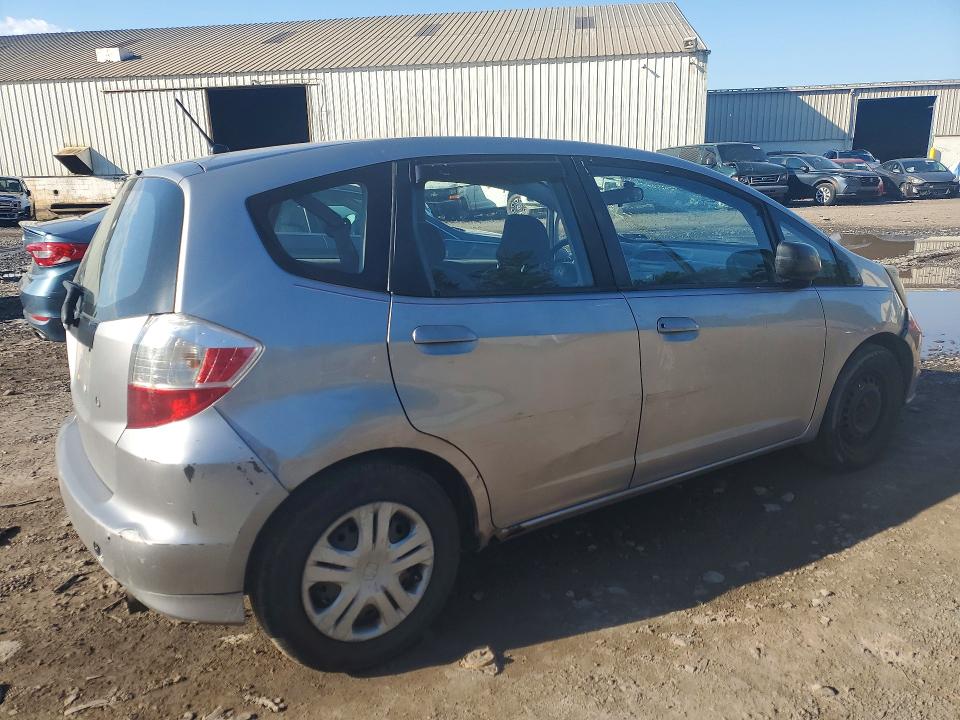 54613386 :رقم المزاد ، JHMGE8H25AS013092 vin ، 2010 Honda Fit مزاد بيع