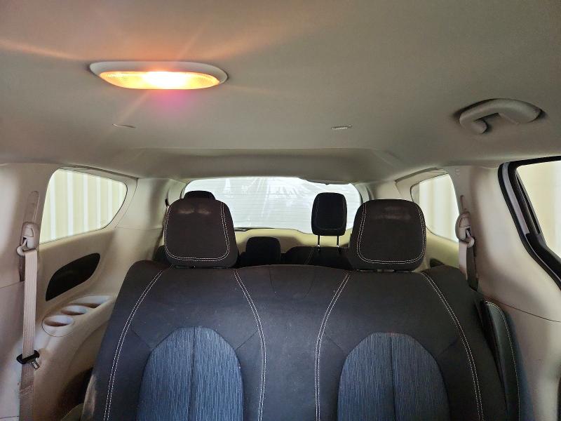 52904696 :رقم المزاد ، 2C4RC1AG5LR187665 vin ، 2020 Chrysler Voyager مزاد بيع