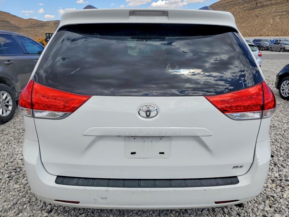 55412636 :رقم المزاد ، 5TDYK3DC6CS229285 vin ، 2012 Toyota Sienna مزاد بيع