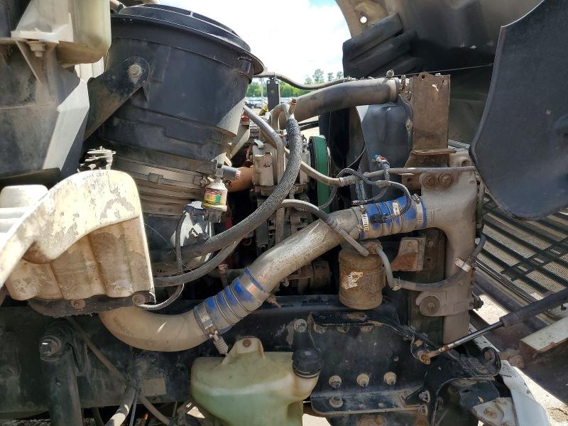 54109216 :رقم المزاد ، 1FVHCYBS2BHAY0355 vin ، 2011 Freightliner M2 مزاد بيع