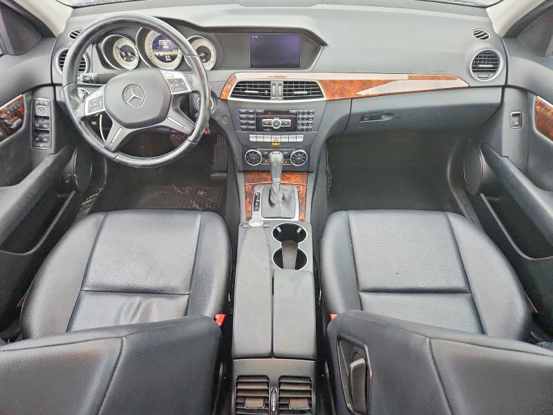 52418896 :رقم المزاد ، WDDGF4HBXDR275425 vin ، 2013 Mercedes-benz C مزاد بيع