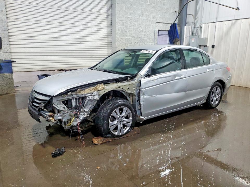 Продажа на аукционе авто 2012 Honda Accord, vin: 1HGCP2F40CA049472, номер лота: 53765376