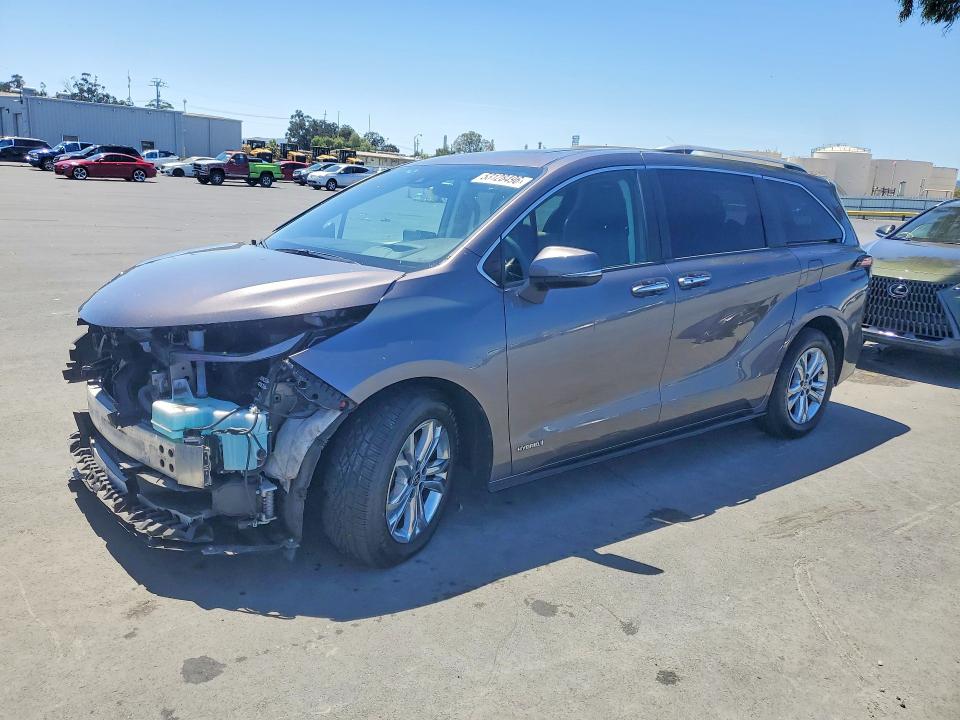 2021 Toyota Sienna მანქანა იყიდება აუქციონზე, vin: 5TDESKFC7MS003932, აუქციონის ნომერი: 53128496