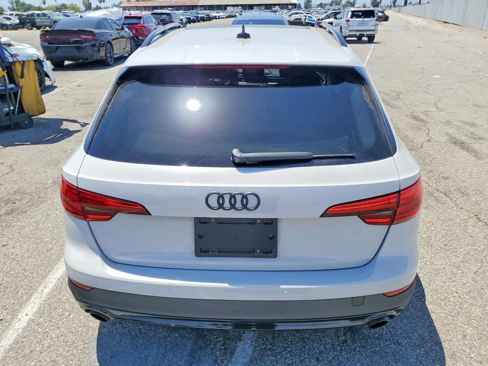 Продажа на аукционе авто 2017 Audi A4 Allroad, vin: WA18NAF49HA037228, номер лота: 53928276