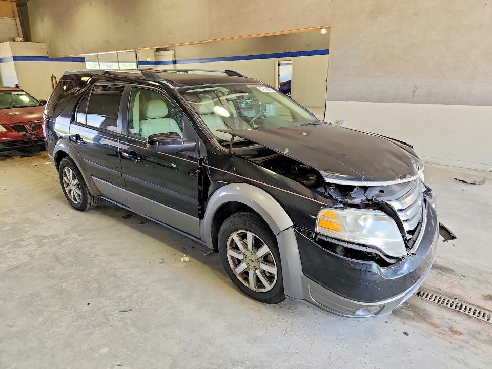 53334986 :رقم المزاد ، 1FMDK05W48GA23272 vin ، 2008 Ford Taurus X مزاد بيع