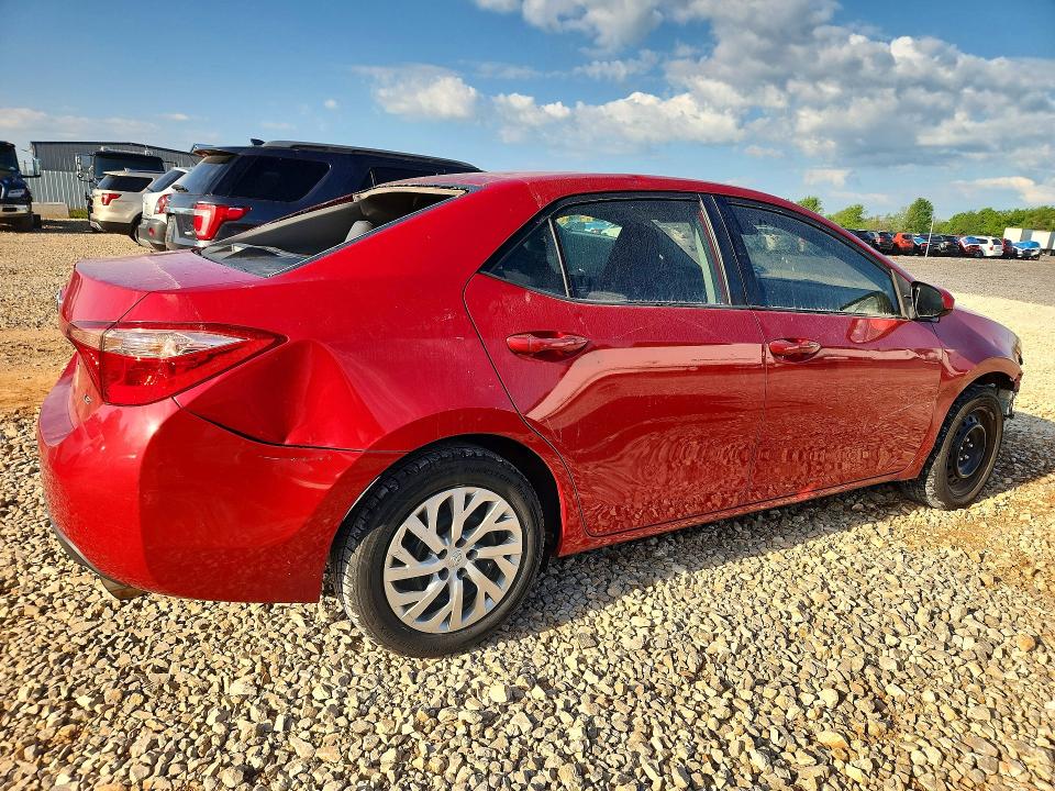 Продажа на аукционе авто 2018 Toyota Corolla, vin: 2T1BURHE5JC104766, номер лота: 52180066