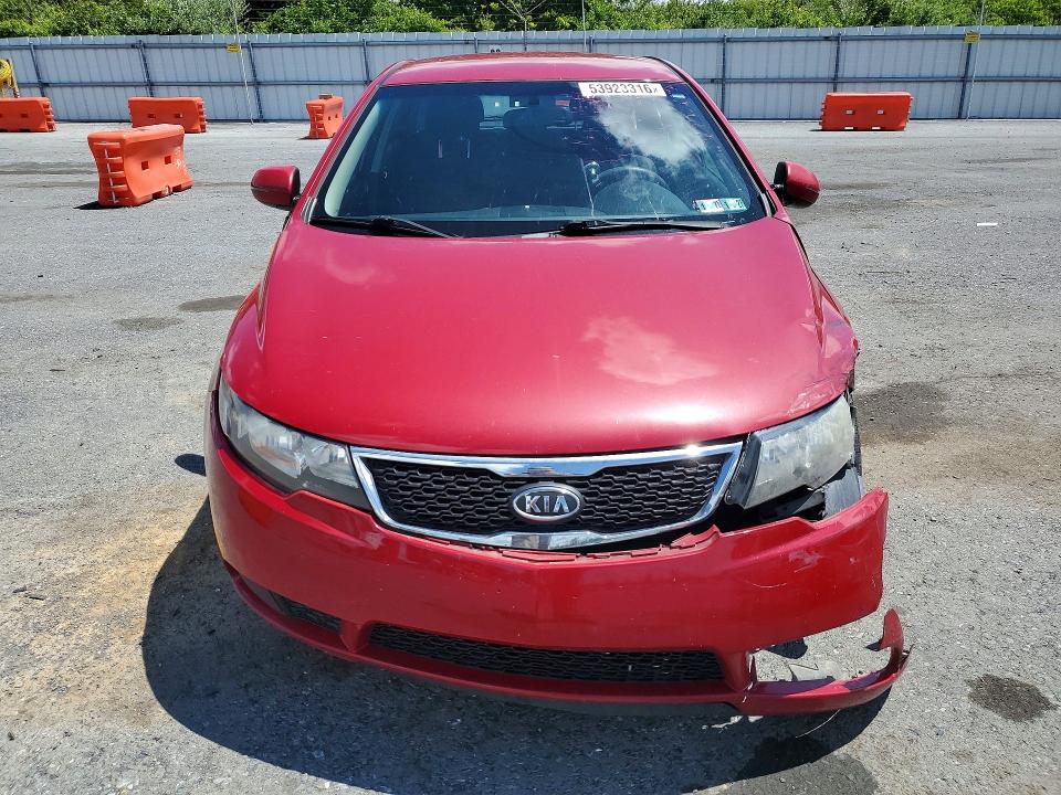 2013 Kia Forte მანქანა იყიდება აუქციონზე, vin: KNAFU5A26D5664174, აუქციონის ნომერი: 53923316