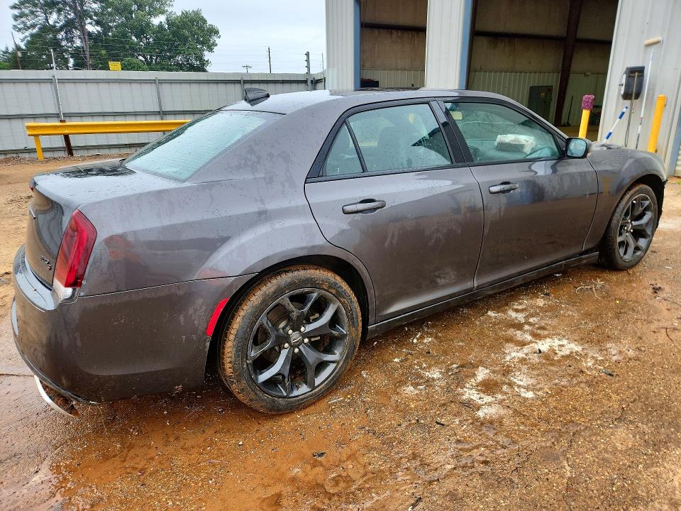52473136 :رقم المزاد ، 2C3CCABG8MH626437 vin ، 2021 Chrysler 300 مزاد بيع