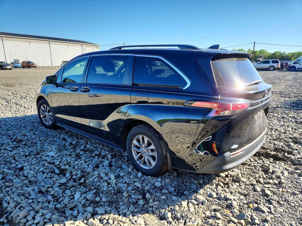 52810816 :رقم المزاد ، 5TDKRKEC7NS085971 vin ، 2022 Toyota Sienna مزاد بيع