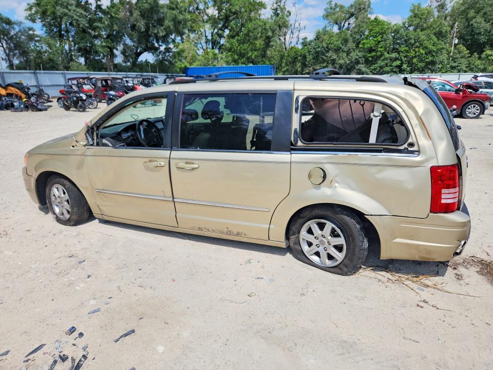 53577746 :رقم المزاد ، 2A4RR8DX7AR376960 vin ، 2010 Chrysler Town & Country مزاد بيع