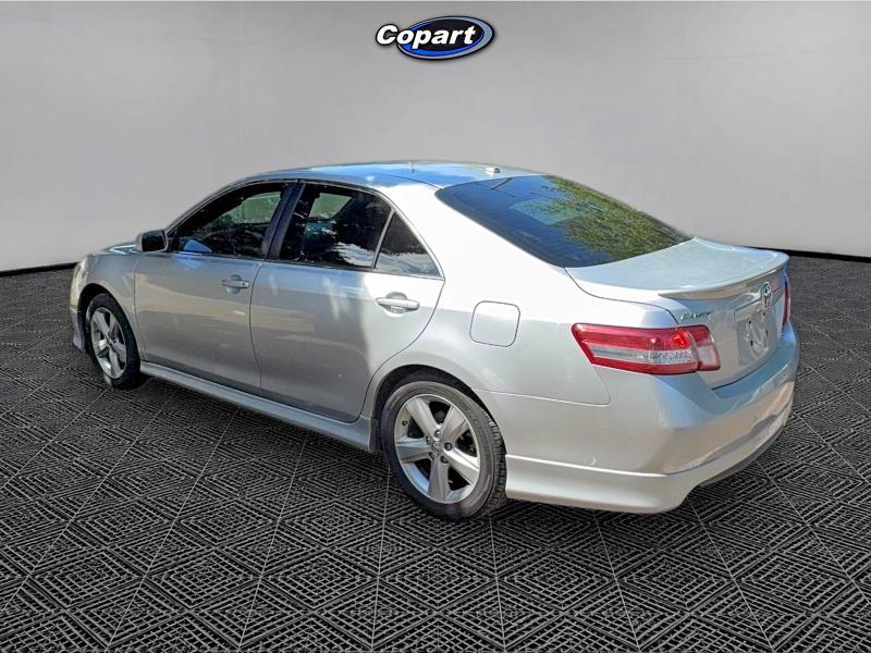 2011 Toyota Camry მანქანა იყიდება აუქციონზე, vin: 4T1BF3EK8BU607127, აუქციონის ნომერი: 55404226