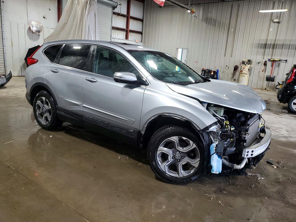51849416 :رقم المزاد ، 7FARW2H84JE086478 vin ، 2018 Honda Cr-v مزاد بيع