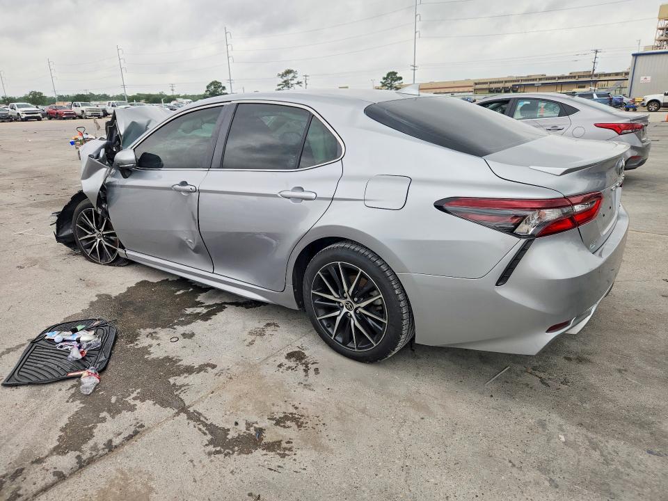 Продажа на аукционе авто 2022 Toyota Camry, vin: 4T1G11AK1NU628744, номер лота: 51604866