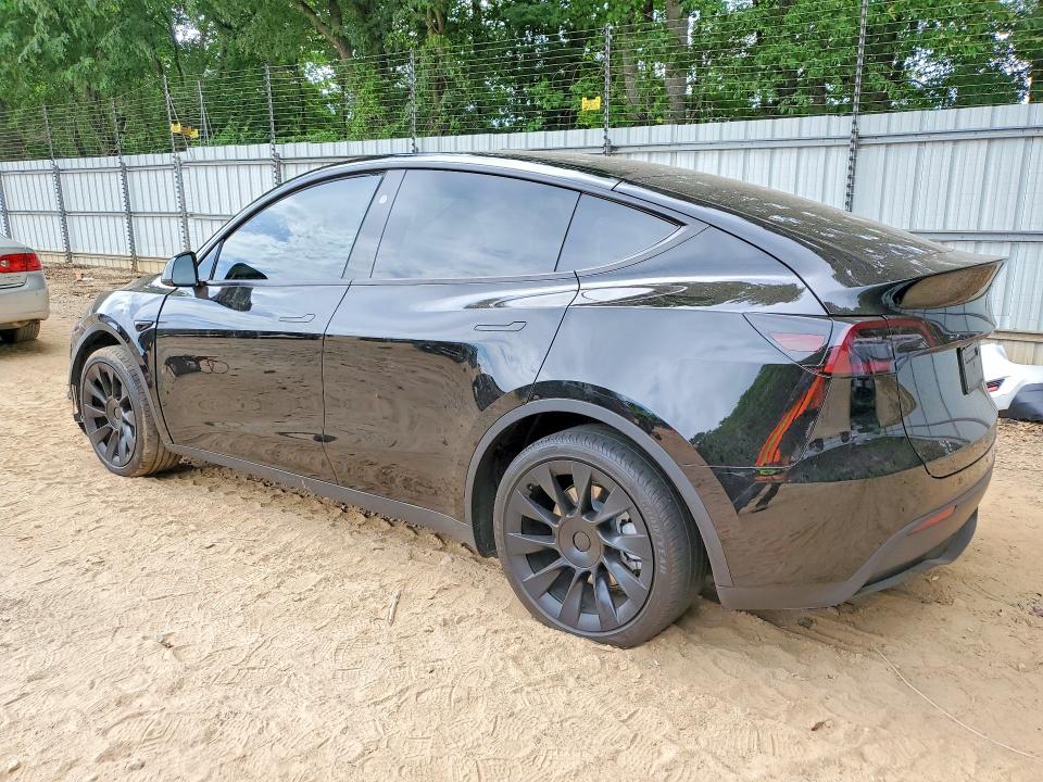 2024 Tesla Model Y მანქანა იყიდება აუქციონზე, vin: 7SAYGDED9RF050897, აუქციონის ნომერი: 54399616